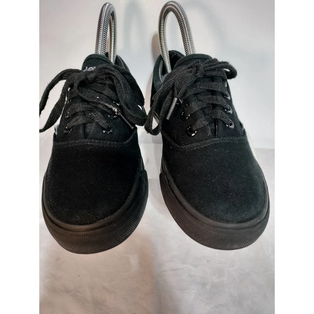 Hurley Marley youth black sneakers size 3